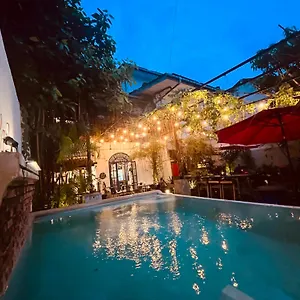Seconds - Hostel Colombo